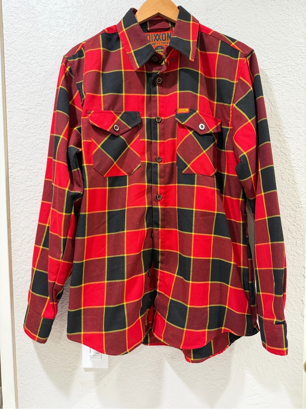 Dixxon Flannel Company "Leatherneck" long-sleeve button-down shirt Size Medium